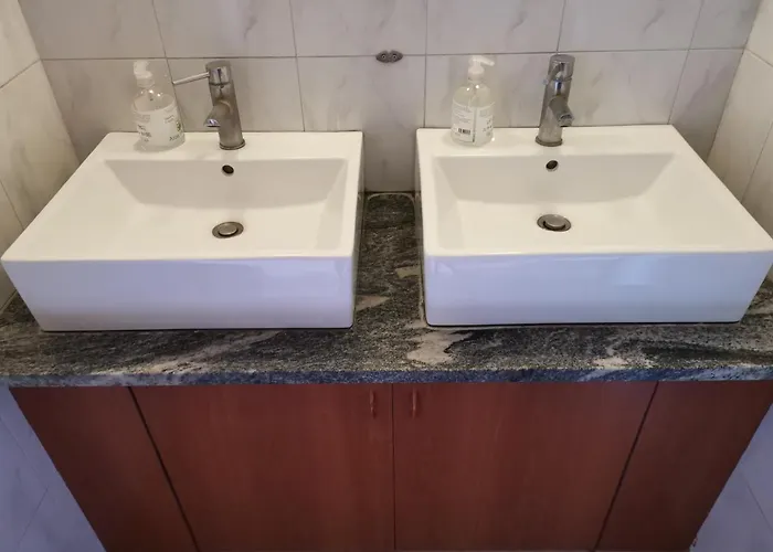 Station 3* ميلان